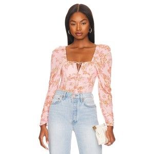 NWT FREE PEOPLE HILARY PRINTED TOP IN PINK COMBO SIZE M